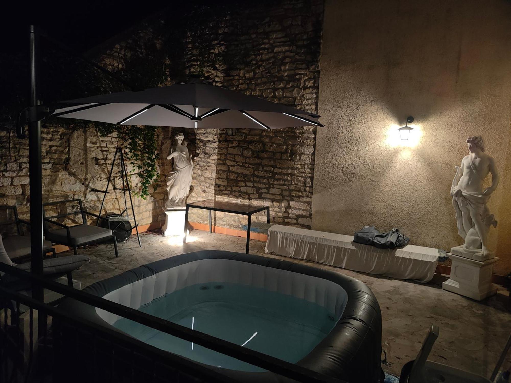 La Taniere Des Tanneries Bed & Breakfast Тонер Екстериор снимка