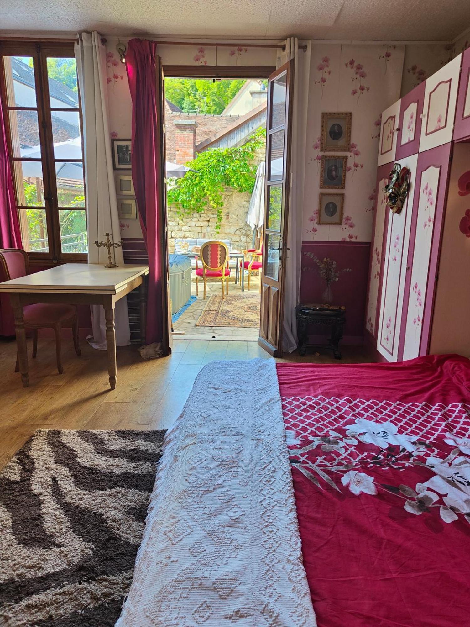 La Taniere Des Tanneries Bed & Breakfast Тонер Екстериор снимка